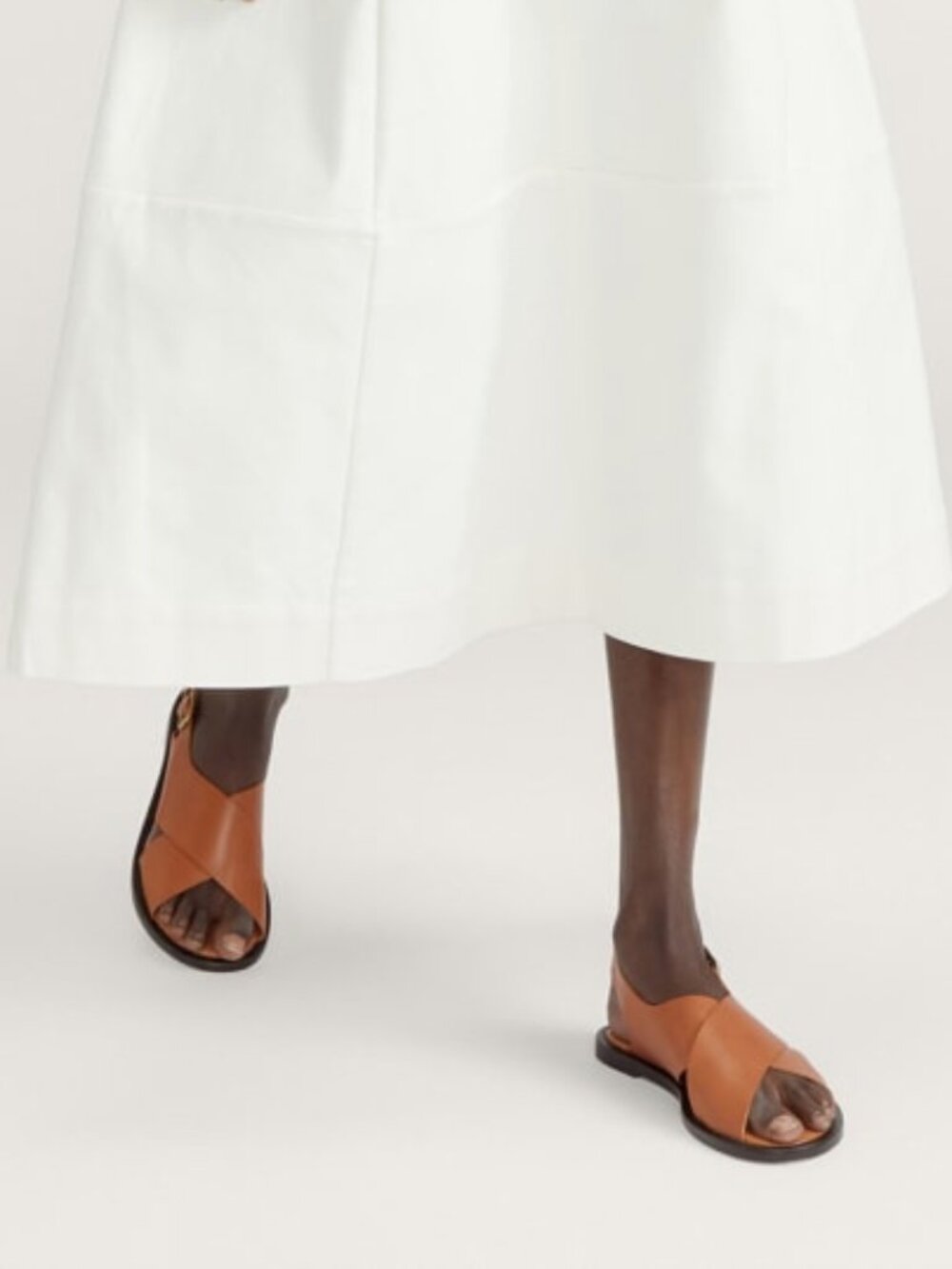 Everlane The City Crossover Sandals with tan leather straps size 8.5